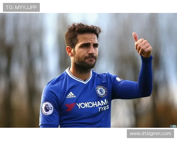 哈维西蒙斯崭露头角引发足球界热议未来潜力无限